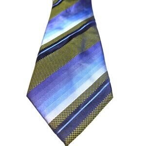Kenneth Cole 100% Silk Luxury Fashion Tie 3 3/4 wide 60 long